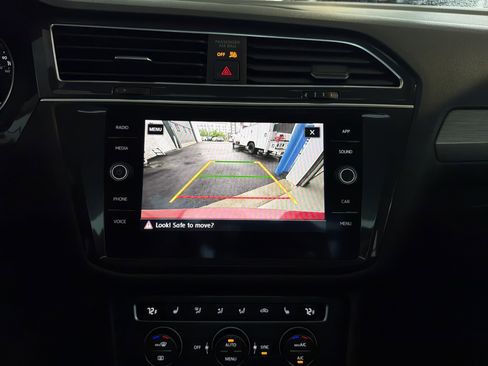Used 2020 Volkswagen Tiguan S AWD/4WD image 24