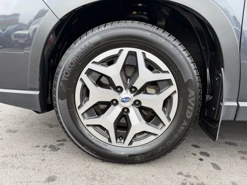 Used 2019 Subaru Forester Premium AWD/4WD image 29