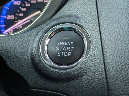 Used 2018 Subaru Outback 2.5i Limited image 30