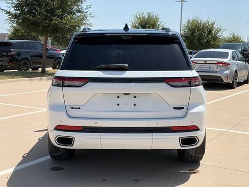 Used 2022 Jeep Grand Cherokee Summit AWD/4WD image 8