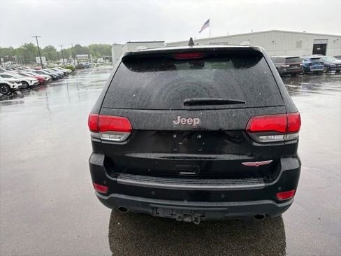 Used 2018 Jeep Grand Cherokee Trailhawk w/ Trailhawk Luxury Group AWD/4WD image 6