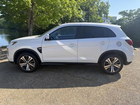 Used 2021 Mitsubishi Outlander Sport ES FWD image 6