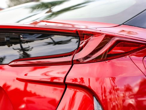 Certified 2019 Toyota Prius Prime Advanced image 24