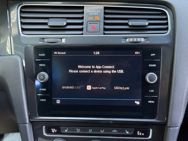 Used 2019 Volkswagen e-Golf SE FWD image 26