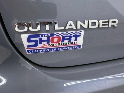 Used 2025 Mitsubishi Outlander SE FWD image 10