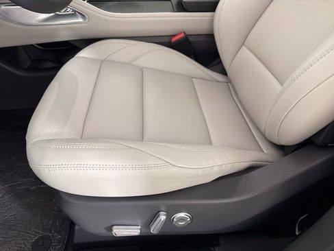 New 2026 Lincoln Nautilus Premier image 15