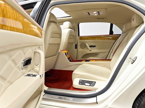 Used 2016 Bentley Flying Spur W12 AWD/4WD image 43