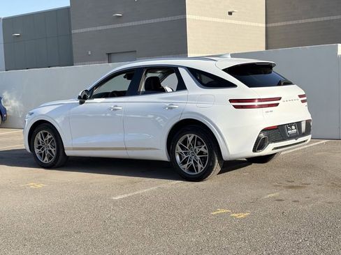 Used 2025 Genesis GV70 2.5T AWD/4WD image 31