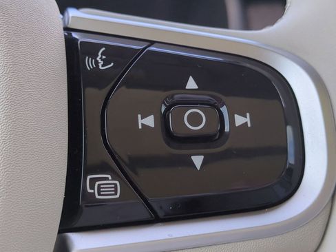 New 2026 Volvo XC90 T8 Ultra w/ Protection Package Premier image 25