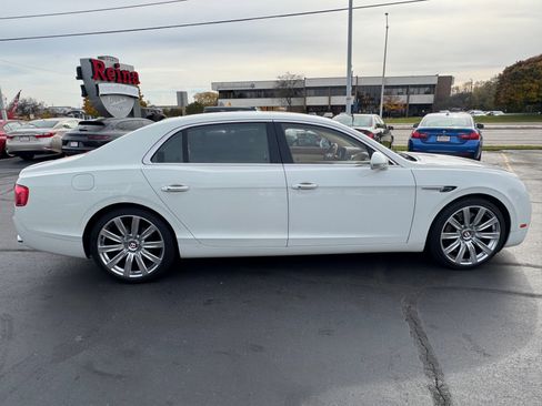 Used 2016 Bentley Flying Spur V8 image 12