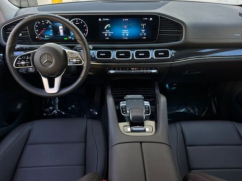 Certified 2020 Mercedes-Benz GLS 450 4MATIC image 4