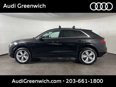 Used 2023 Audi Q8 Premium w/ Convenience Package AWD/4WD image 4