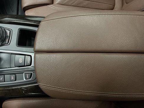 Used 2017 BMW X5 xDrive40e image 21