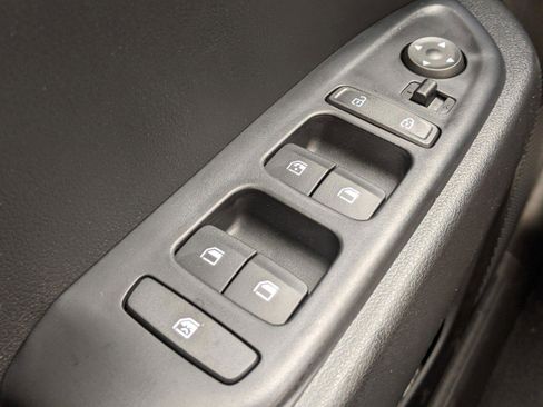 New 2025 Hyundai Venue Limited image 22