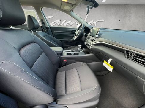 New 2026 Nissan Altima 2.5 SV FWD image 25