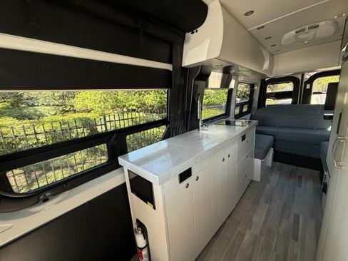 Used 2022 Mercedes-Benz Sprinter 3500 image 15