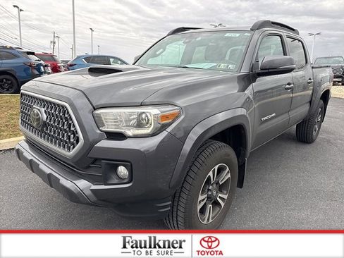 Certified 2019 Toyota Tacoma TRD Sport image 3