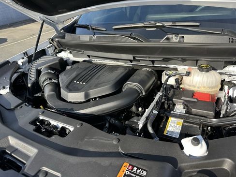 Used 2025 Chevrolet Traverse Z71 w/ Driver Confidence Package image 38