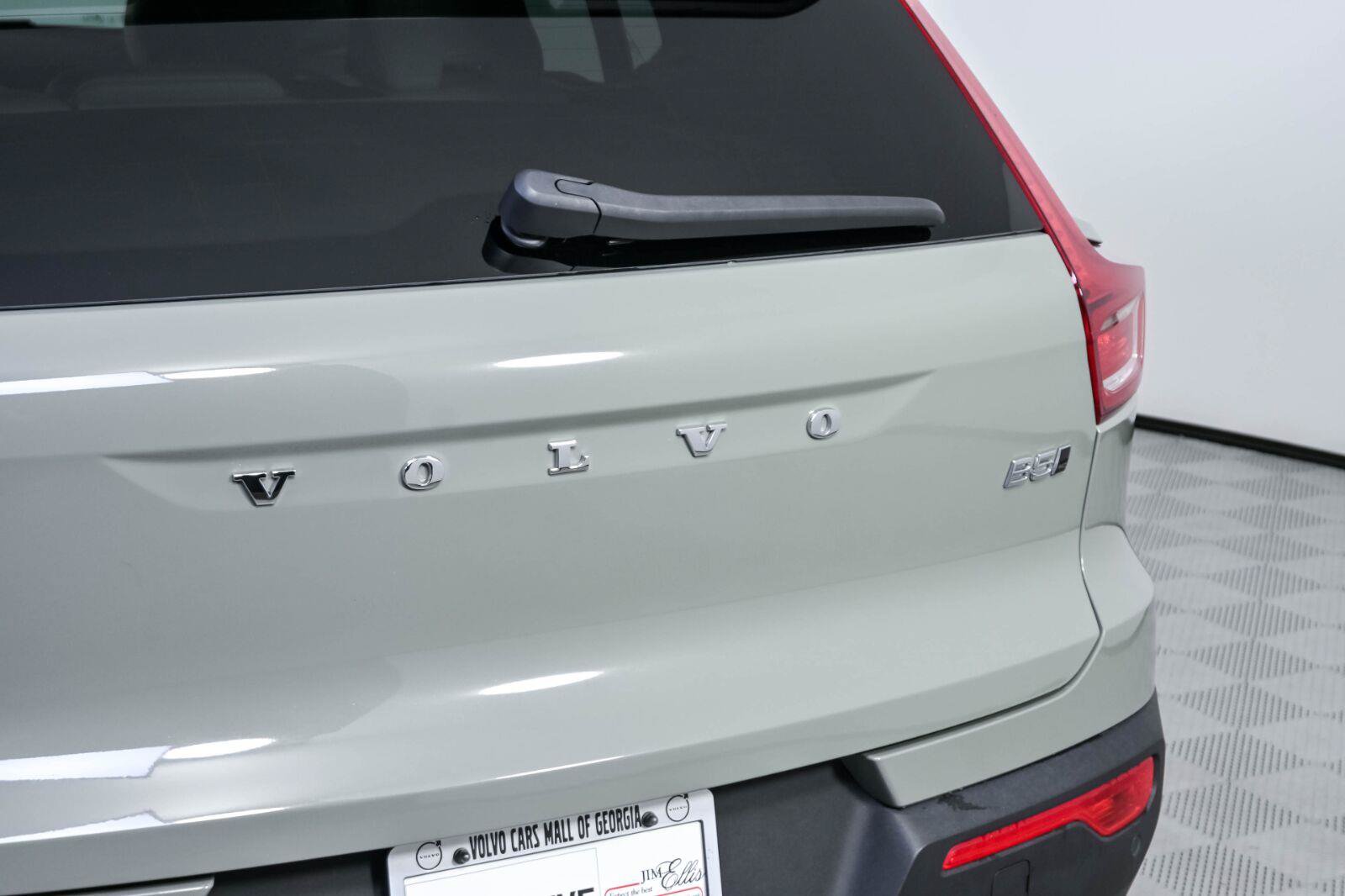 Used 2023 Volvo XC40 B5 Plus w/ Protection Package AWD/4WD image 36
