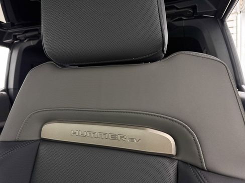 Used 2025 GMC Hummer EV 2X image 4