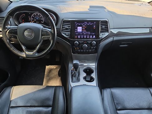 Used 2021 Jeep Grand Cherokee Overland AWD/4WD image 7