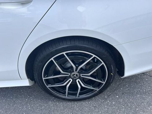 Used 2022 Mercedes-Benz E 450 4MATIC Sedan image 11