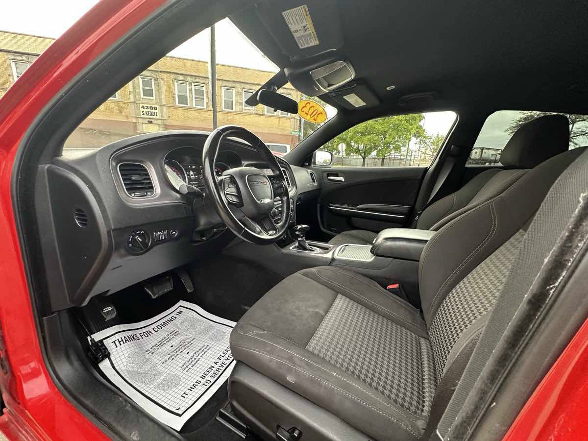 Used 2023 Dodge Charger SXT RWD image 10