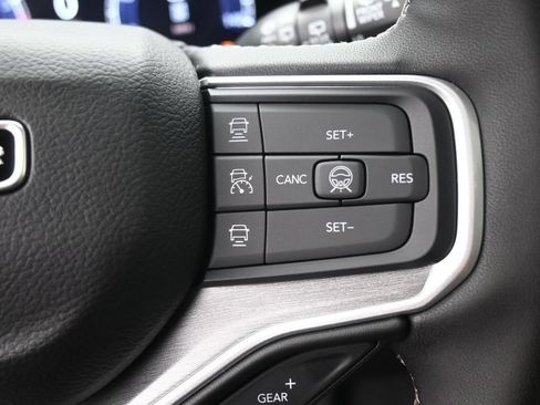 New 2026 Jeep Grand Wagoneer 4WD image 2