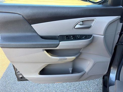 Used 2012 Honda Odyssey LX image 10