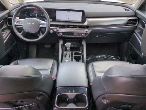 Certified 2025 Kia Telluride S FWD image 14