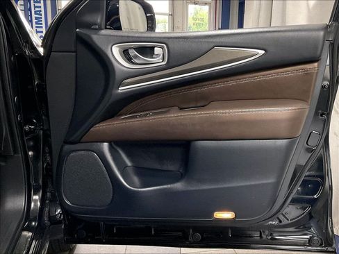 Used 2019 INFINITI QX60 Luxe w/ Essential Package AWD/4WD image 12