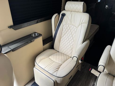Used 2022 Mercedes-Benz Sprinter 3500 image 66