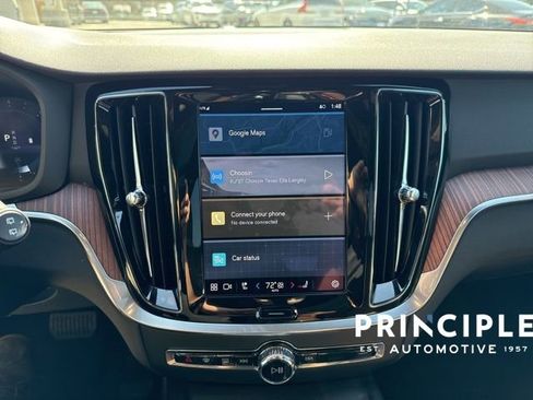 Certified 2025 Volvo V60 B5 Cross Country Plus image 12