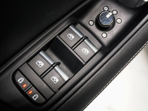 Used 2023 Audi Q8 Premium Plus w/ Premium Plus Package image 36