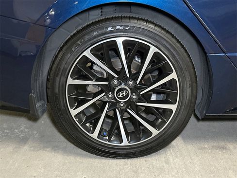 Used 2021 Hyundai Sonata Limited image 6