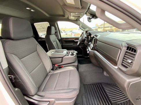 New 2026 GMC Sierra 1500 Elevation image 25