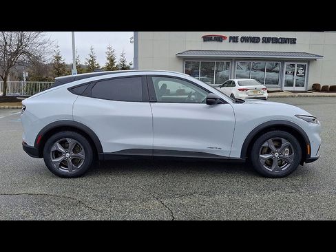 Certified 2023 Ford Mustang Mach-E Select image 9