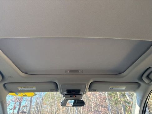 Certified 2024 Honda Accord EX image 18