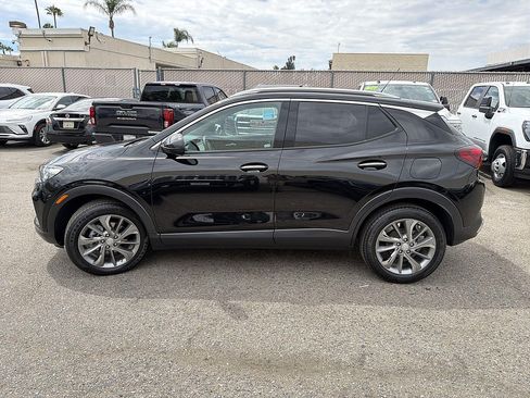 Used 2023 Buick Encore GX Essence w/ Experience Buick Package FWD image 8
