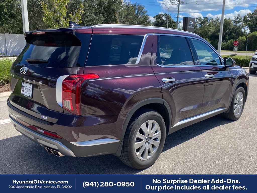 Used 2024 Hyundai Palisade SEL FWD image 11