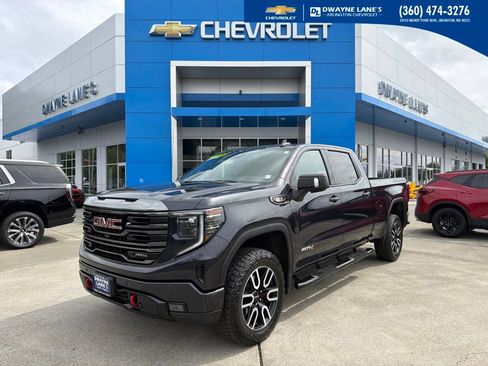 Used 2023 GMC Sierra 1500 AT4 w/ AT4 Preferred Package AWD/4WD image 1