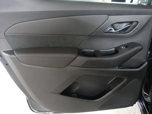 Used 2023 Chevrolet Traverse High Country w/ LPO, Floor Liner Package AWD/4WD image 20