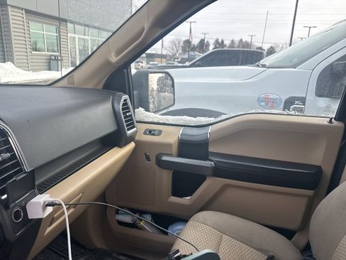 Used 2015 Ford F150 XLT w/ Equipment Group 302A Luxury image 17