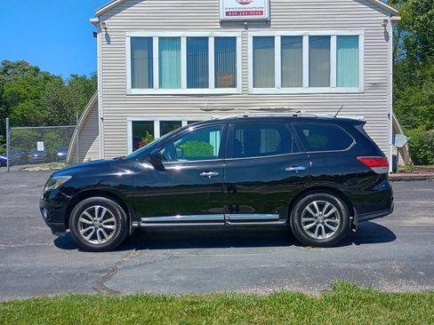 Used 2014 Nissan Pathfinder SL w/ SL Premium Package AWD/4WD image 2
