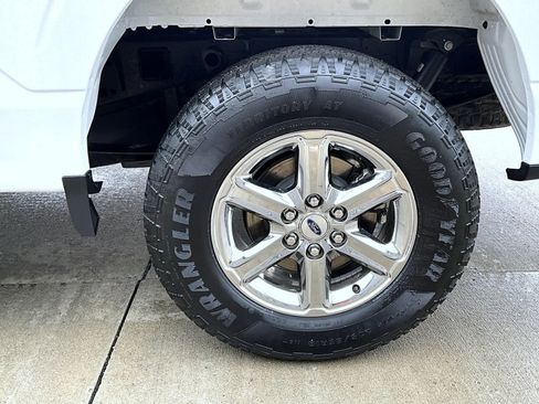 Used 2025 Ford F150 XLT w/ Equipment Group 301A Standard AWD/4WD image 24