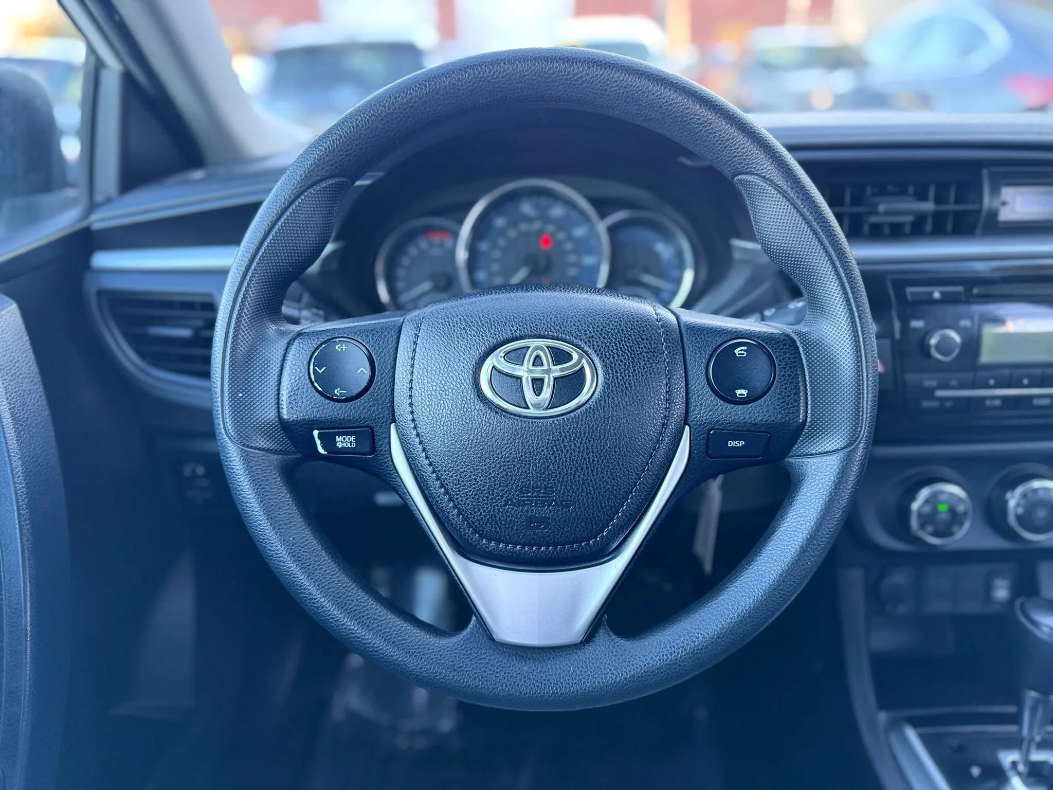 Used 2015 Toyota Corolla L FWD image 14