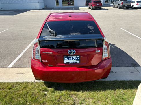Used 2015 Toyota Prius Two FWD image 4