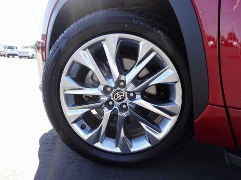 Used 2022 Toyota Highlander Limited image 12