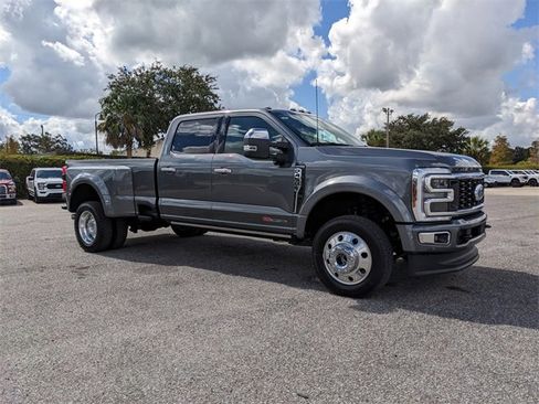 Used 2026 Ford F450 Platinum w/ Platinum Plus Package image 2
