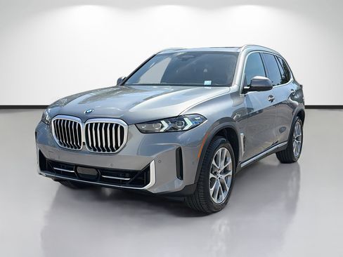 New 2026 BMW X5 xDrive50e AWD/4WD image 7